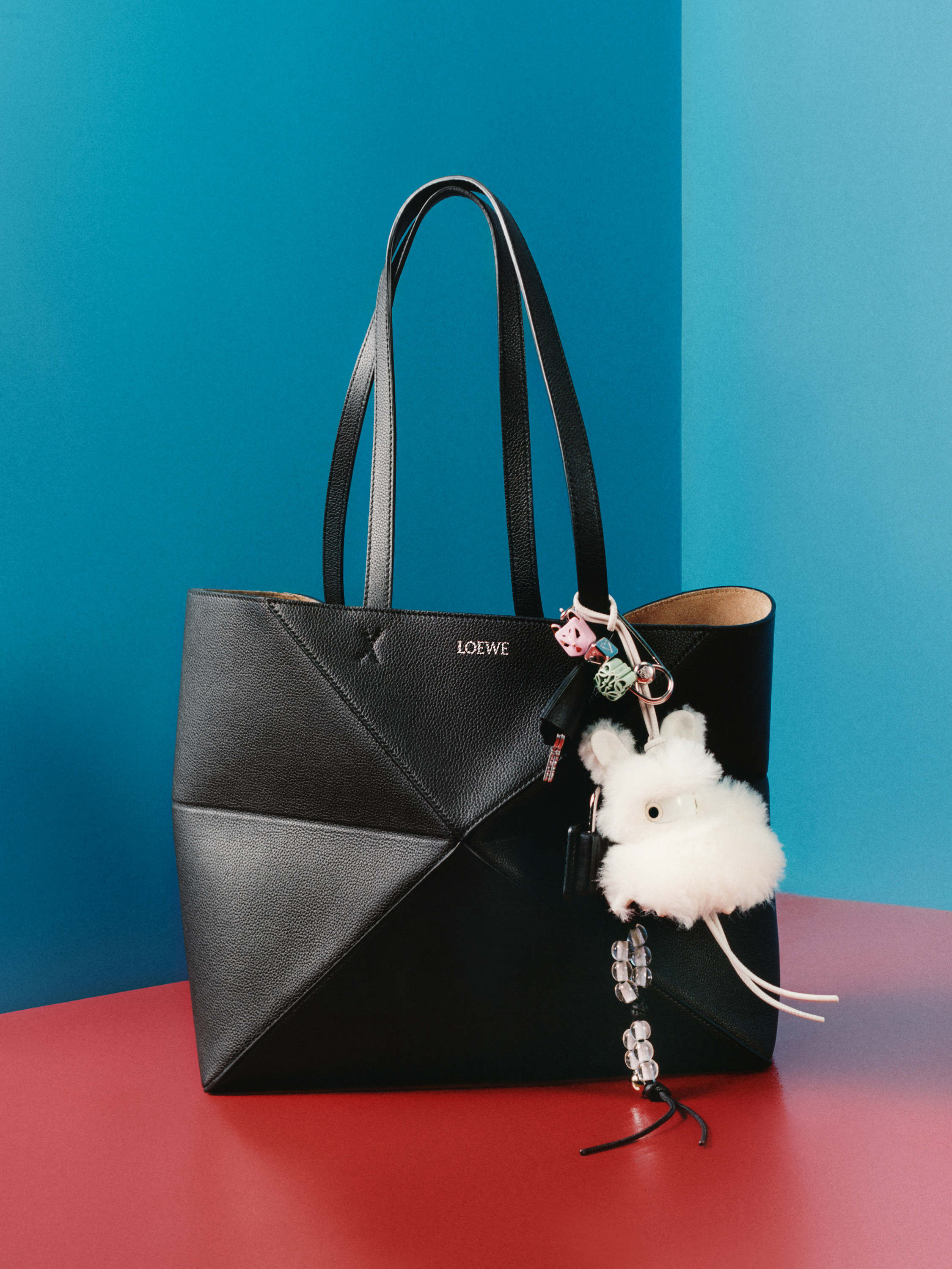 LOEWE - - LOEWE Japan official website